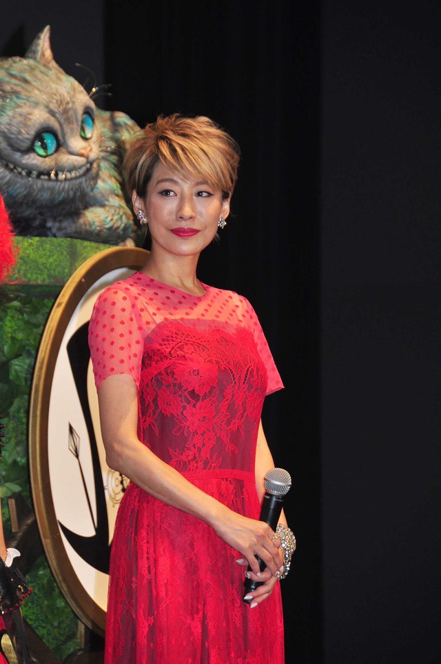 朴ロ美／『アリス・イン・ワンダーランド／時間の旅』舞台挨拶