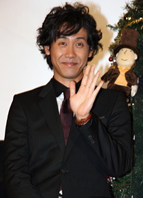 『レイトン教授と永遠の歌姫』　大泉洋