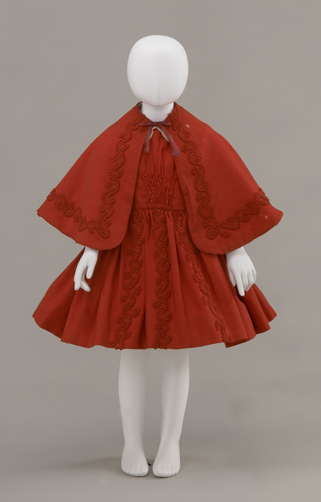 女児用ワンピース･ドレス、ケープ　1855-1865年頃　東京家政大学服装史研究室