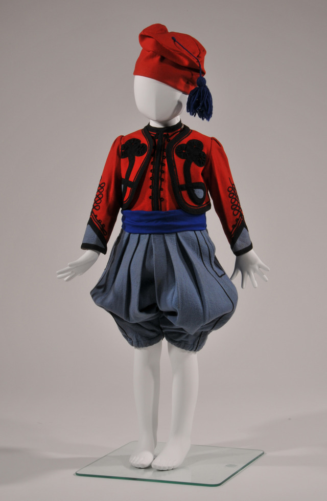 男児服（トルコ風）　1900年頃フランス製　ポール・アレキサンダー氏蔵