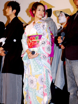 今年の仕事はじめを振り袖で決めた