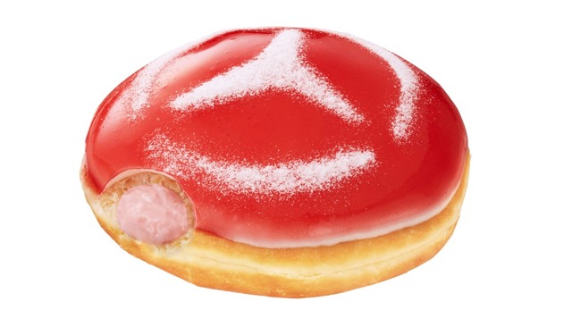 「クリスピー・クリーム・ドーナツ Mercedes me Tokyo HANEDA店」 新商品「ベルリーナ ストロベリー レッド」