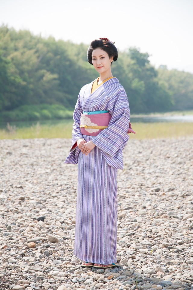 菜々緒の七変化／「ふたがしら2」(C)オノ・ナツメ／小学館 (C)2016ＷＯＷＯＷ／ホリプロ