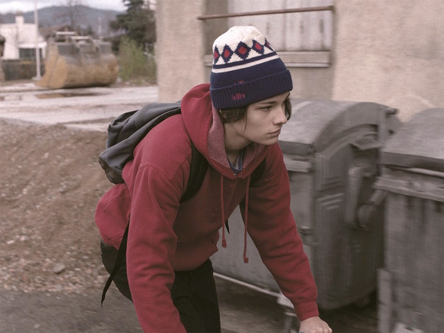 ジュール・ベンシェトリ『アスファルト』 （C）2015 La Camera Deluxe - Maje Productions - Single Man Productions - Jack Stern Productions - Emotions Films UK - Movie Pictures - Film Factory