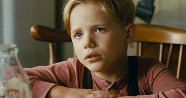 『リトル・ボーイ　小さなボクと戦争』　-(C)2014 Little Boy Production, LLC.All Rights Reserved.