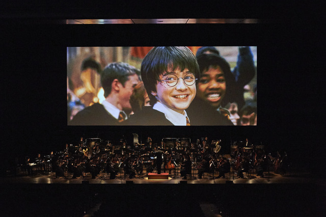 「ハリー・ポッター in コンサート シリーズ第1弾！『ハリー・ポッターと賢者の石』」HARRY POTTER characters, names and related indicia are (C) & TM Warner Bros. Entertainment Inc. Harry Potter Publishing Rights (C) JKR. (s16)