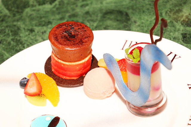 「スペシャルデザート」『アリス・イン・ワンダーランド／時間の旅』