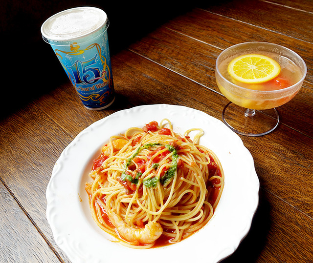 ザンビーニ・ブラザーズ・リストランテでは、「スペシャルセット」（1,580円）、「フローズンシトラスカクテル」（680円）