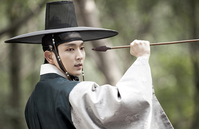 「夜を歩く士〈ソンビ〉」 （C）2015 MBC