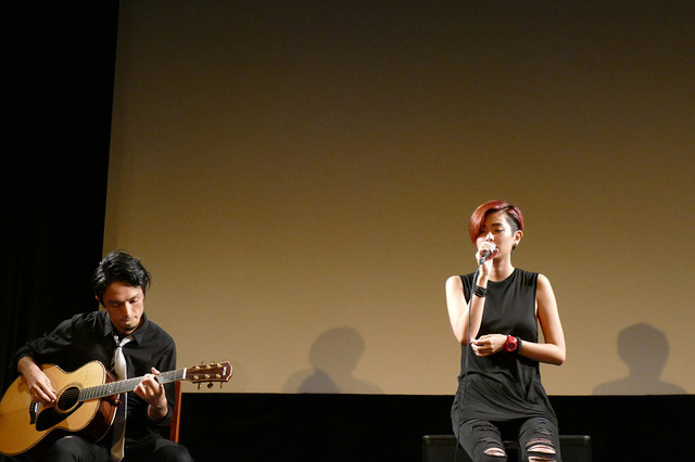 HARUHI『淵に立つ』完成披露試写会