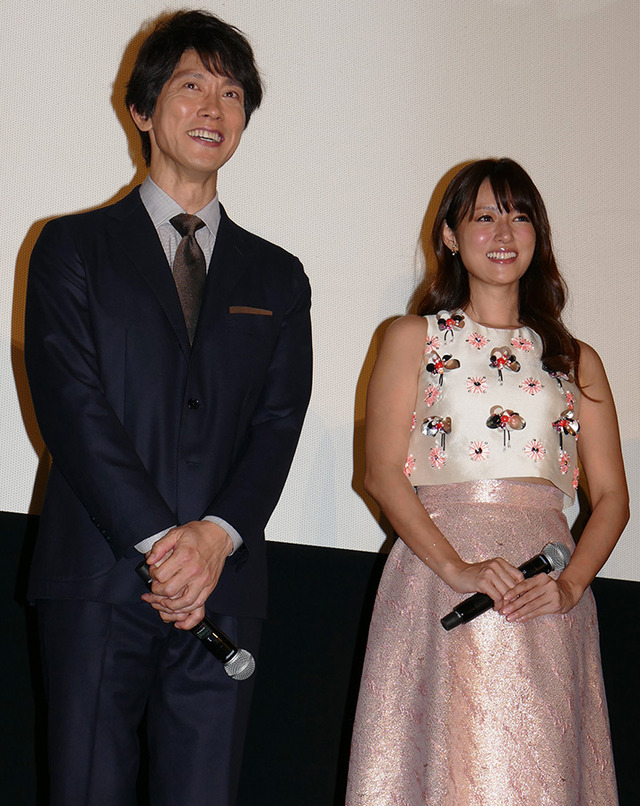 佐々木蔵之介＆深田恭子／『超高速！参勤交代 リターンズ』初日舞台挨拶