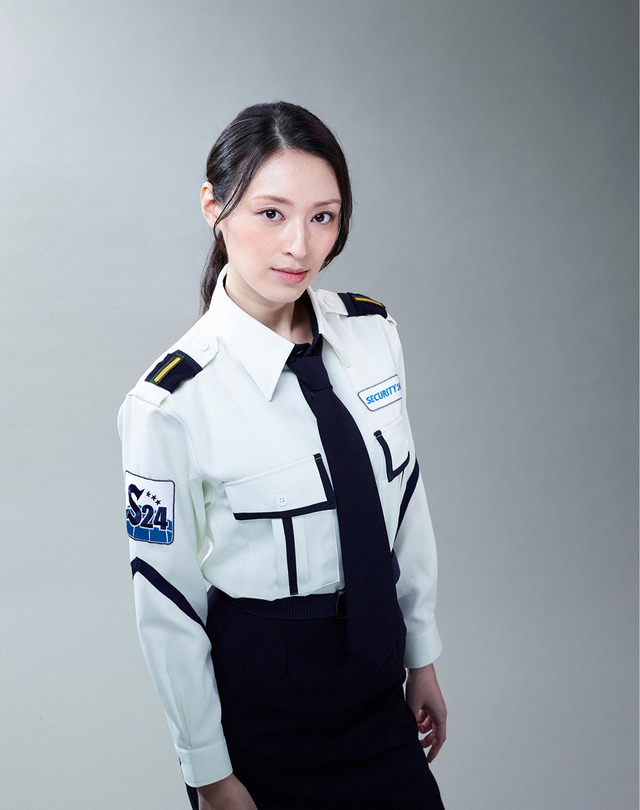 栗山千明「ガードセンター24（トゥエンティフォー） 広域警備指令室」(C)NTV