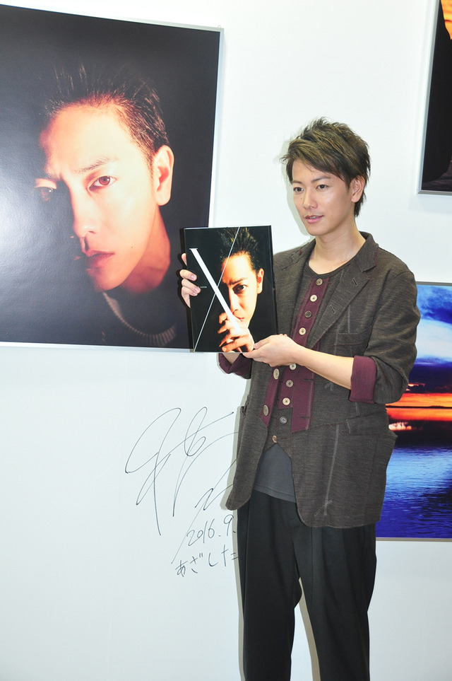 佐藤健デビュー10周年記念写真展