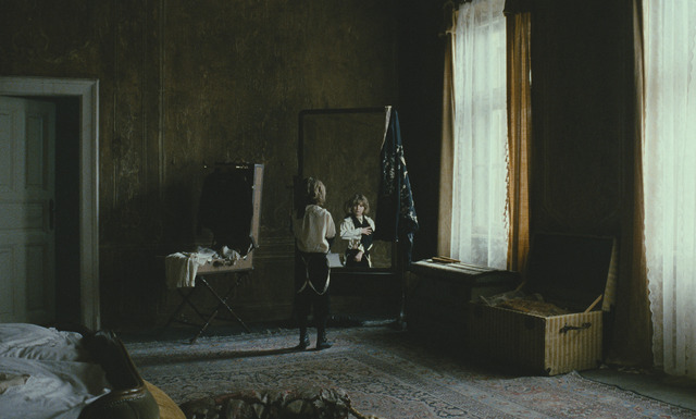 『シークレット・オブ・モンスター』　 (C)COAL MOVIE LIMITED 2015