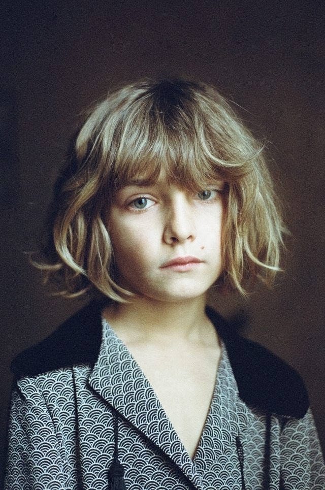 『シークレット・オブ・モンスター』ポストカード　 (C)COAL MOVIE LIMITED 2015