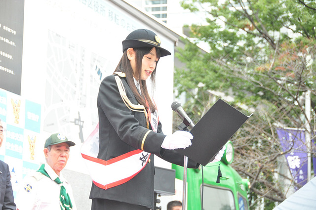 桜井日奈子／渋谷警察署の一日署長に就任