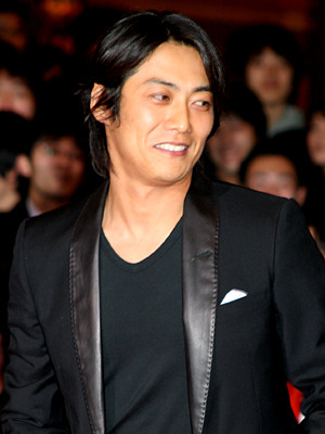 反町人気衰えず！