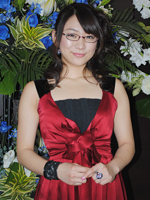 『COACH　コーチ　40歳のフィギュアスケーター』　時東ぁみ