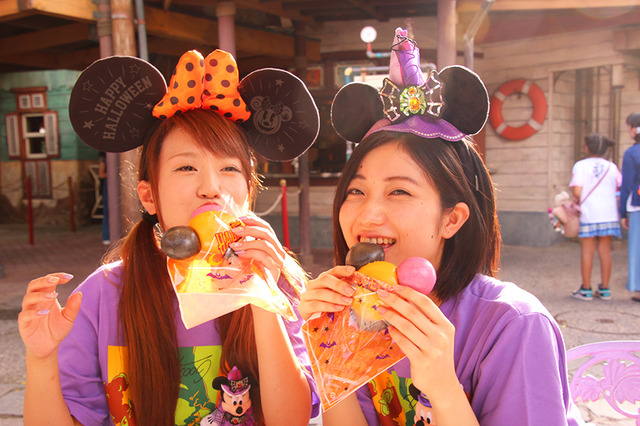 「3色肉まん（ソルト・甜面醤・スパイシー）」