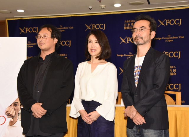 （左から）深田晃司監督、筒井真理子、古舘寛治／映画『淵に立つ』試写及び記者会見