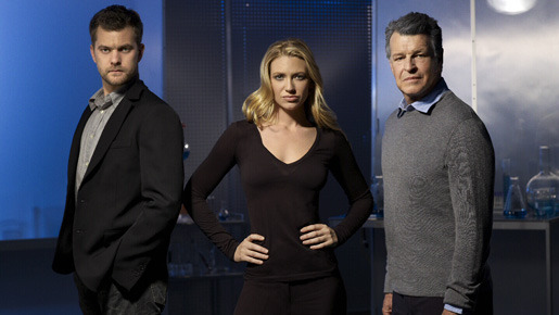 「FRINGE／フリンジ」 -(C) 2009 Warner Bros. Entertainment Inc. All Rights Reserved.