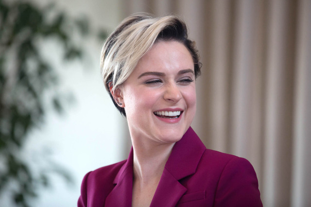 エヴァン・レイチェル・ウッド／「ウエストワールド」　-(C)2016 Home Box Office, Inc. All rights reserved. HBO（R） and related channels and service marks are the property of Home Box Office, Inc.channels and service marks are the property of Home Box Office, Inc.