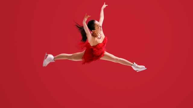 ロッテ「真っ赤って、ときめき。浅田真央スケート」篇