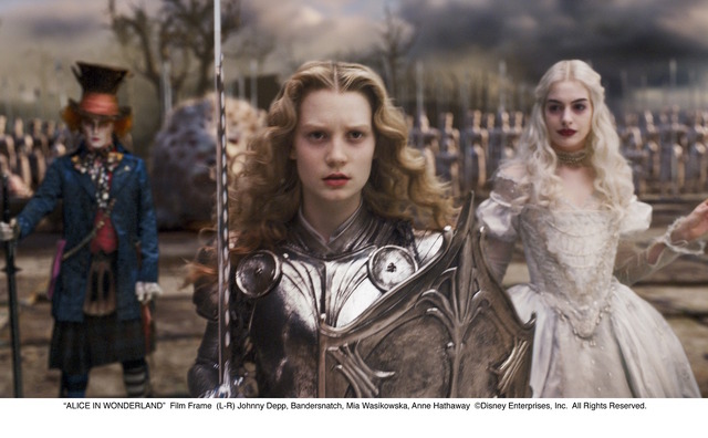 『アリス・イン・ワンダーランド』（C）2016 Disney