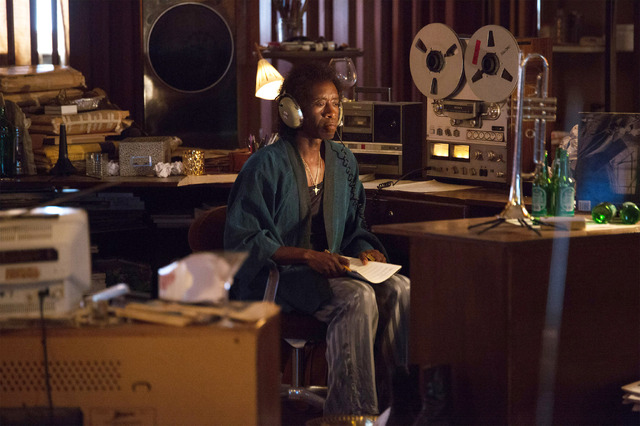 『MILES AHEAD　マイルス・デイヴィス　空白の5年間』