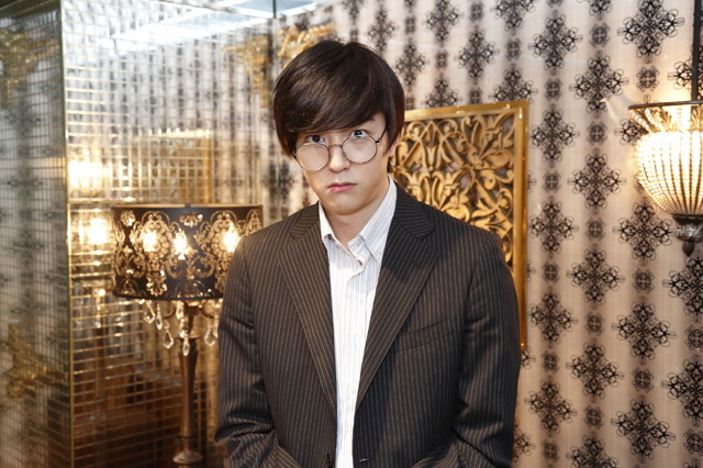 稲葉友「キャバすか学園」（C）「キャバすか学園」製作委員会