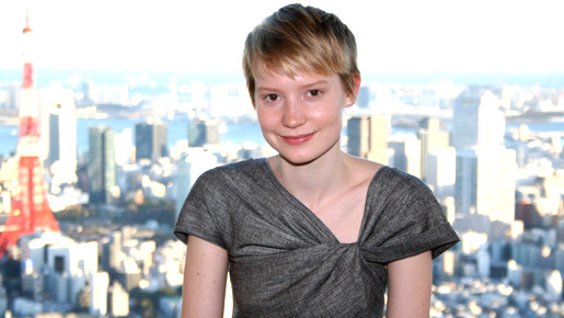 『アリス・イン・ワンダーランド』　ミア・ワシコウスカ