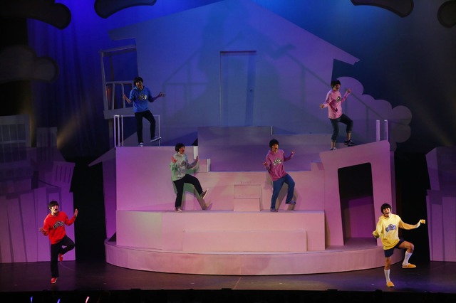 「おそ松さん on STAGE～SIX MEN’S SHOW TIME～」（C）赤塚不二夫／「おそ松さん」on STAGE製作委員会2016