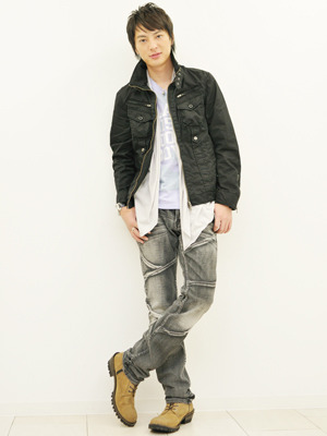 「魔術」　塚本高史　