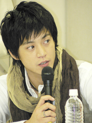 小栗旬　photo：Rie Shintani