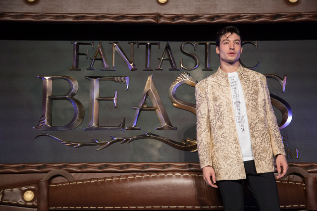 『ファンタスティック・ビーストと魔法使いの旅』(C) 2016 Warner Bros. Ent.  All Rights Reserved. Harry Potter and Fantastic Beasts Publishing Rights (C) JKR.