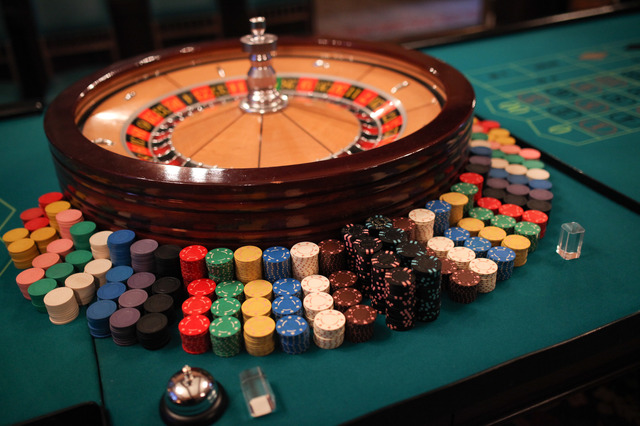 小笠原伯爵邸 ブラックタイ・クリスマスパーティ「聖なる薔薇の夜会」　カジノ イメージ