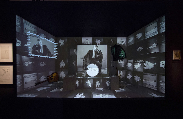 『デヴィッド・ボウイ・イズ』 (c)Victoria and Albert Museum, London