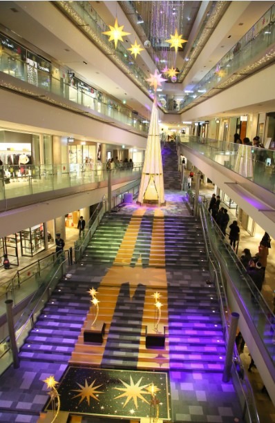 表参道ヒルズ 「スターツリー」