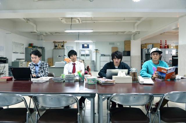 「潜入捜査アイドル・刑事ダンス」