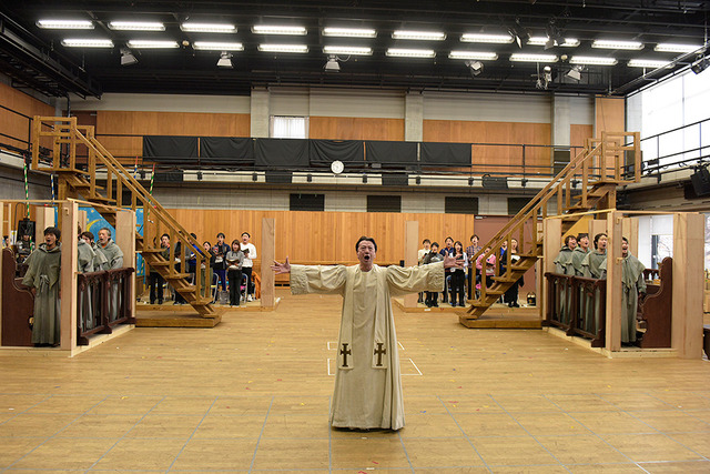 「地獄の炎」シーン-(C)Disney／撮影：上原タカシ