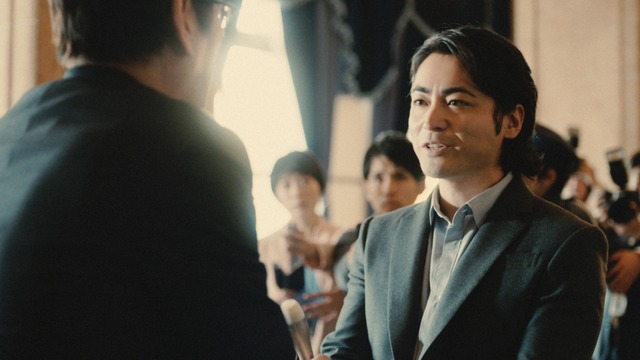 PlayStation（R）4 新CM「決断を迫る山田」シリーズ「総理篇」