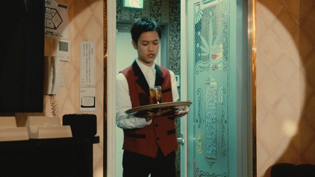 PlayStation（R）4 新CM「決断を迫る山田」シリーズ「後輩篇」