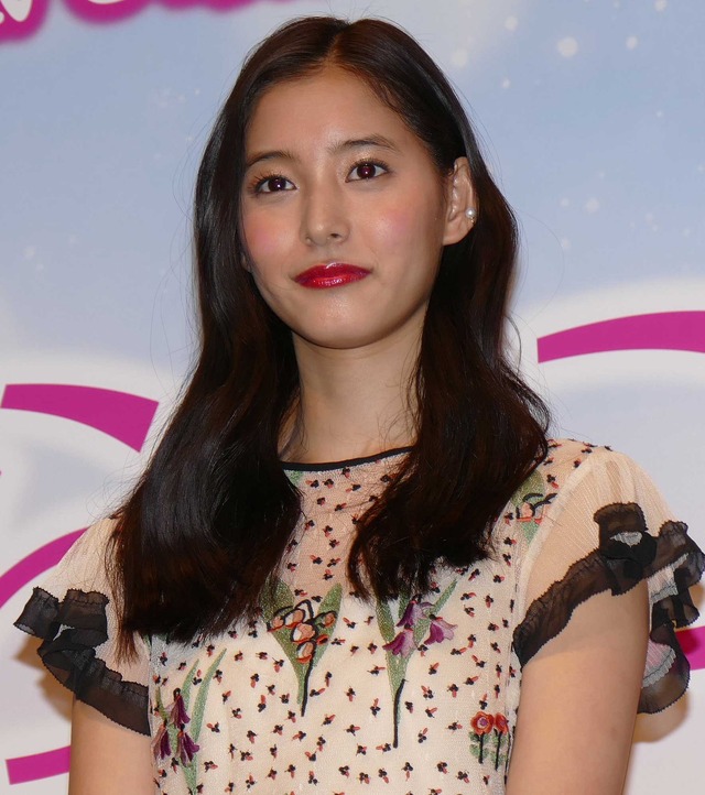 新木優子／『僕らのごはんは明日で待ってる』完成披露試写会