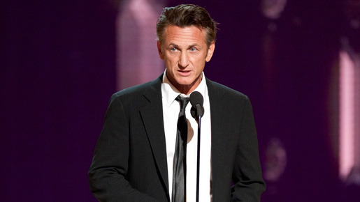 授賞式ではプレゼンターを務めたショーン・ペン Michael-Yada -(C) A.M.P.A.S.