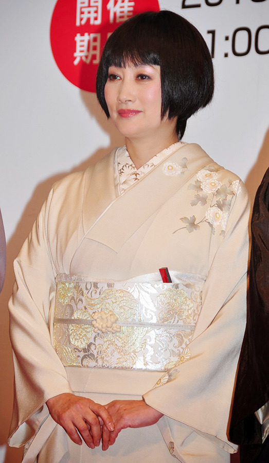 余貴美子