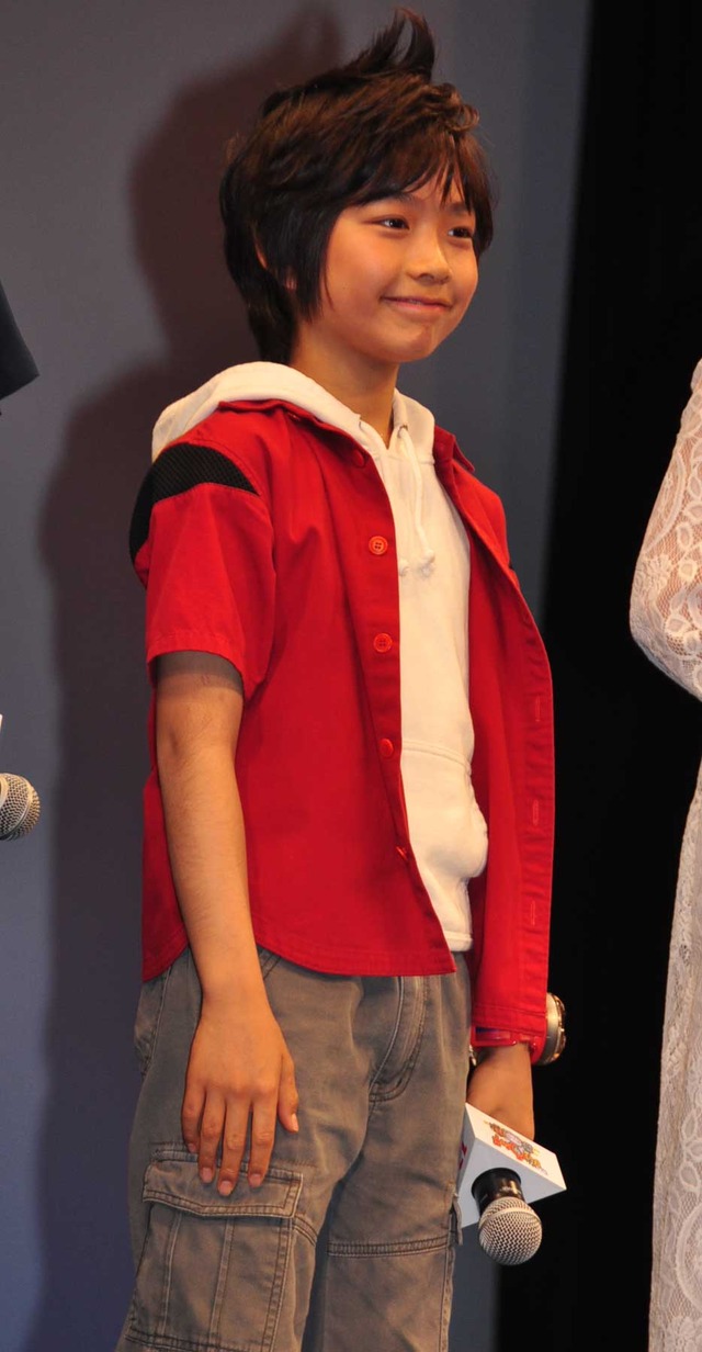 南出凌嘉／『映画 妖怪ウォッチ 空飛ぶクジラとダブル世界の大冒険だニャン！』完成披露試写会