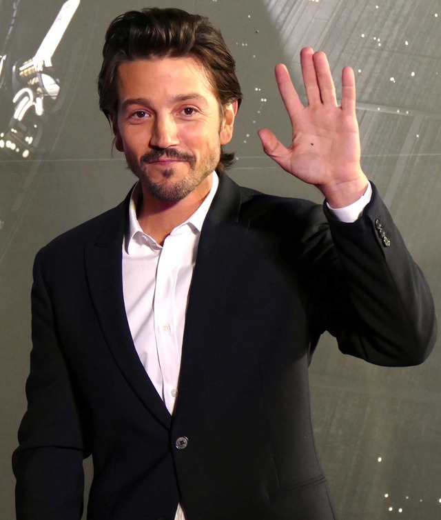 ディエゴ・ルナ／『ローグ・ワン／スター・ウォーズ・ストーリー』レッドカーペットイベント