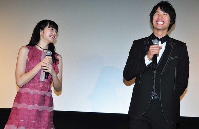 『ぼくは明日、昨日のきみとデートする』カップル限定試写会