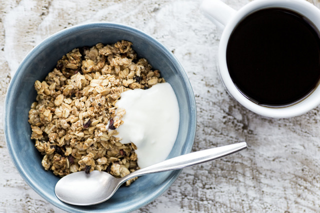 オランダ発オーガニック＆グルテンフリー・ミューズリー＆シリアル「ROSIES（ロージーズ）」 シリアル朝食の例