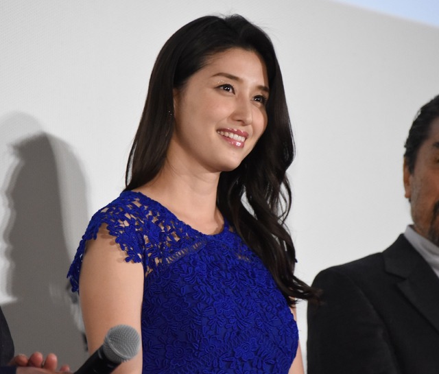 橋本マナミ／映画『破門 ふたりのヤクビョーガミ』完成披露イベント